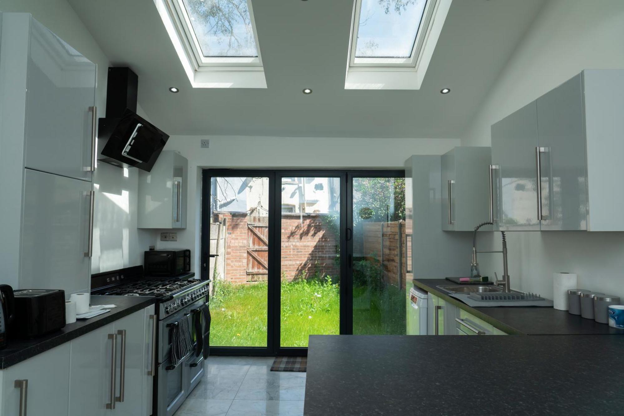 Double Bedroom Near Etihad And Coop Live With Free Parking, Shared Kitchen & Bathroom Mánchester Exterior foto